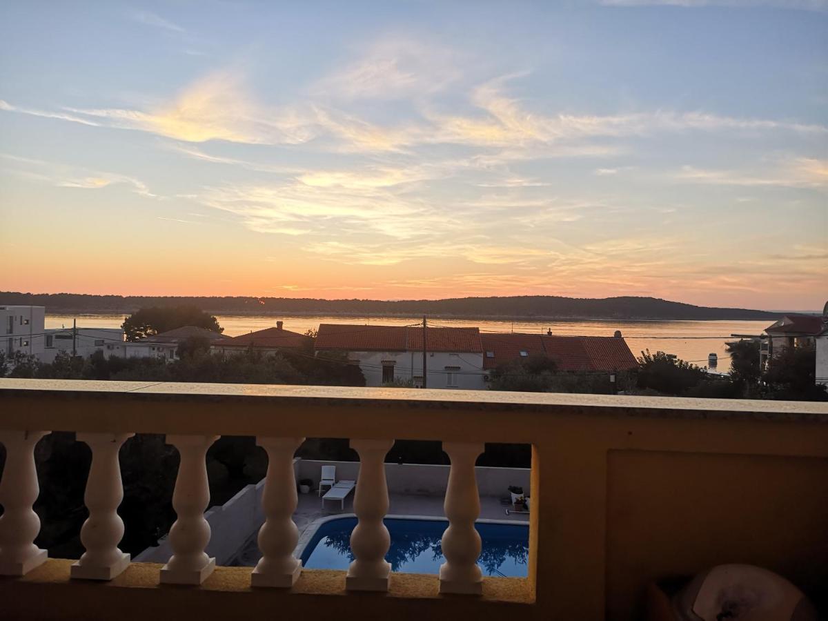 Casa Surya - Apartments With Sea View And Swimming Pool Barbat na Rabu Eksteriør billede