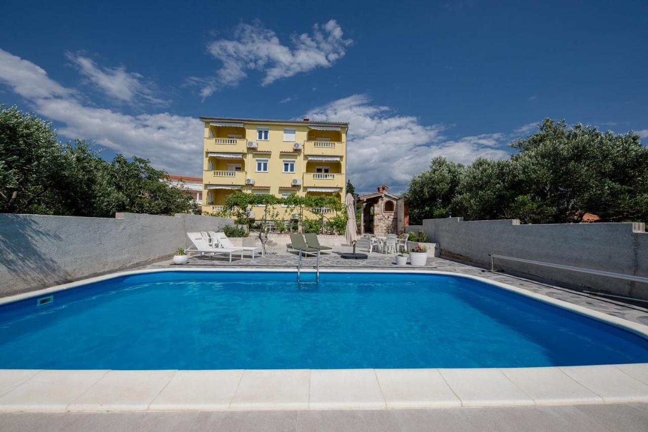 Casa Surya - Apartments With Sea View And Swimming Pool Barbat na Rabu Eksteriør billede