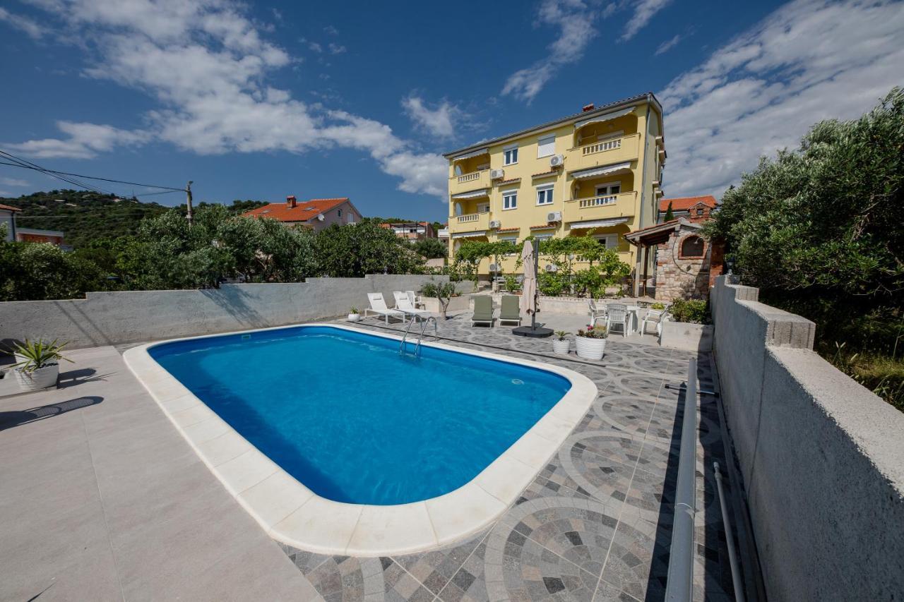 Casa Surya - Apartments With Sea View And Swimming Pool Barbat na Rabu Eksteriør billede