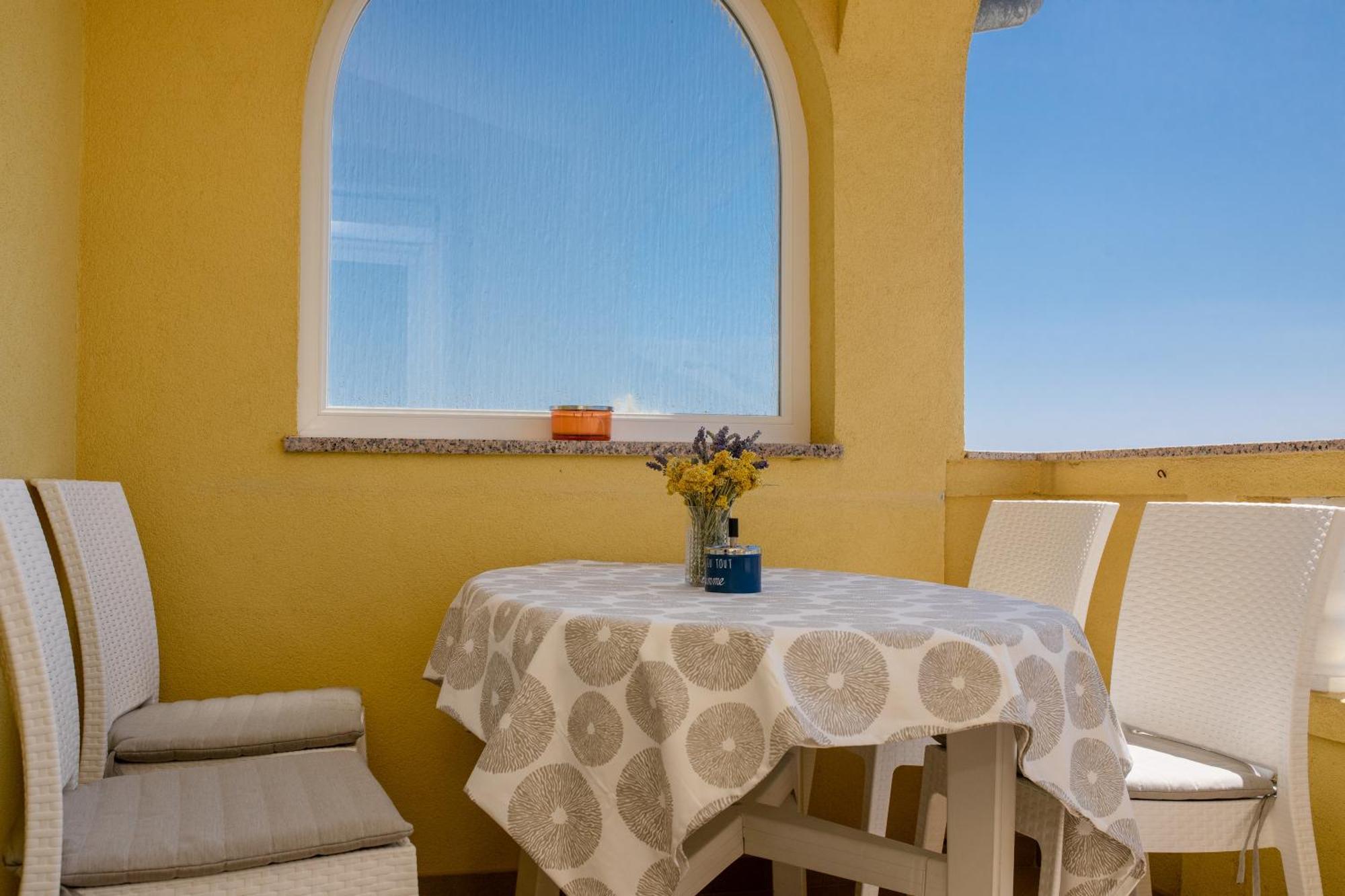 Casa Surya - Apartments With Sea View And Swimming Pool Barbat na Rabu Eksteriør billede