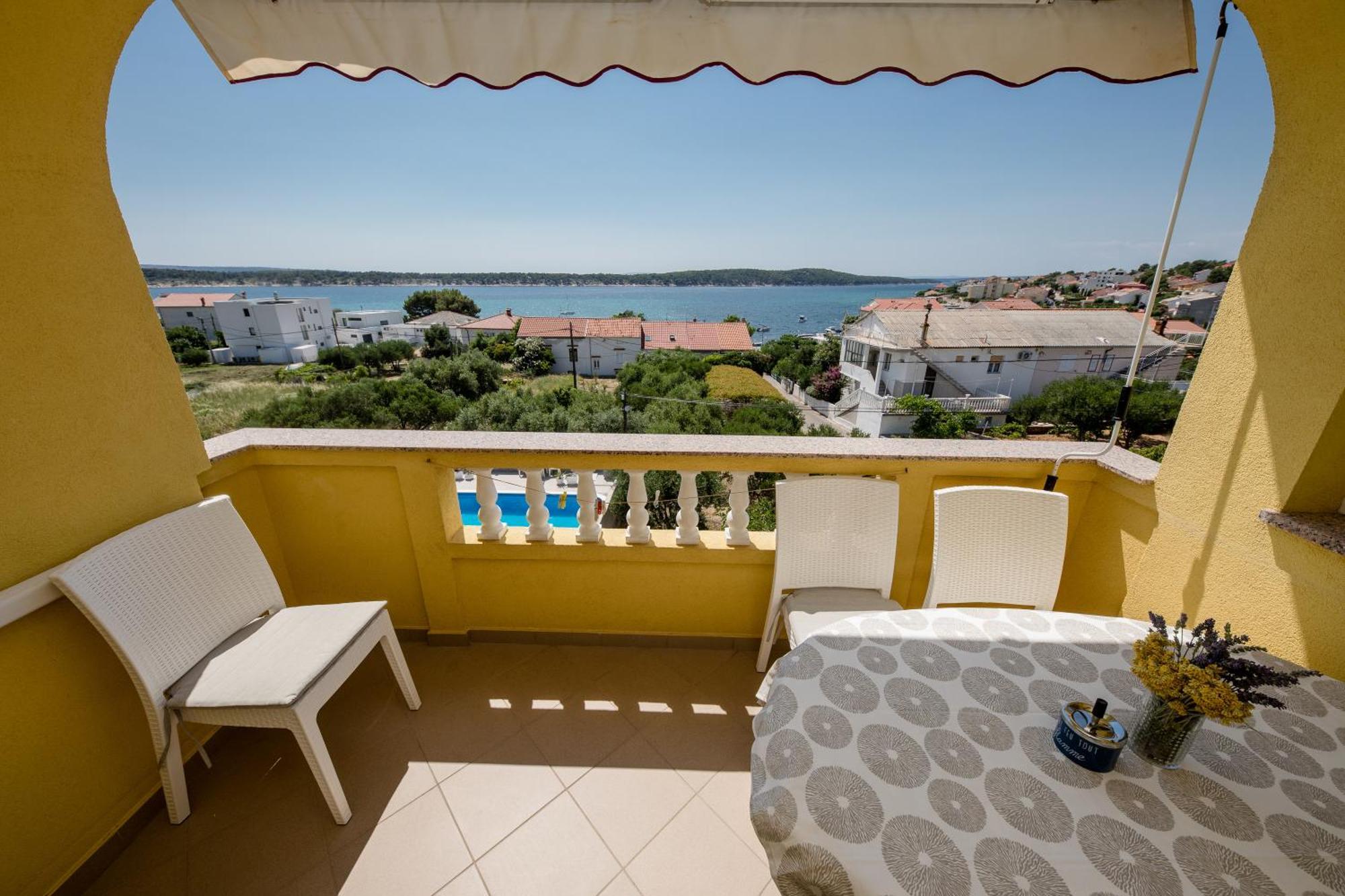 Casa Surya - Apartments With Sea View And Swimming Pool Barbat na Rabu Eksteriør billede